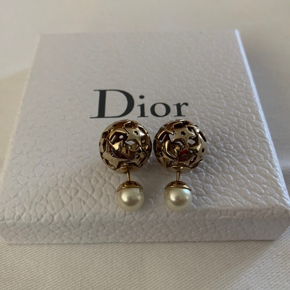DIOR Pearl Star Mise En Dior Tribal Earrings Gold - Picture 3 of 12